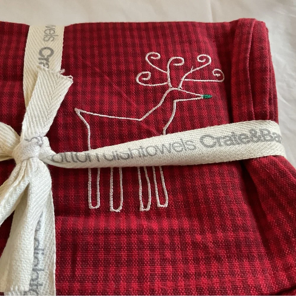 Crate and Barrel Set of 4 Holidays Christmas Dishtowels 20”x28”- New